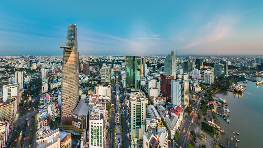 FDI Việt Nam và nhu cầu tuyển dụng: Cơ hội việc làm từ đầu tư nước ngoài