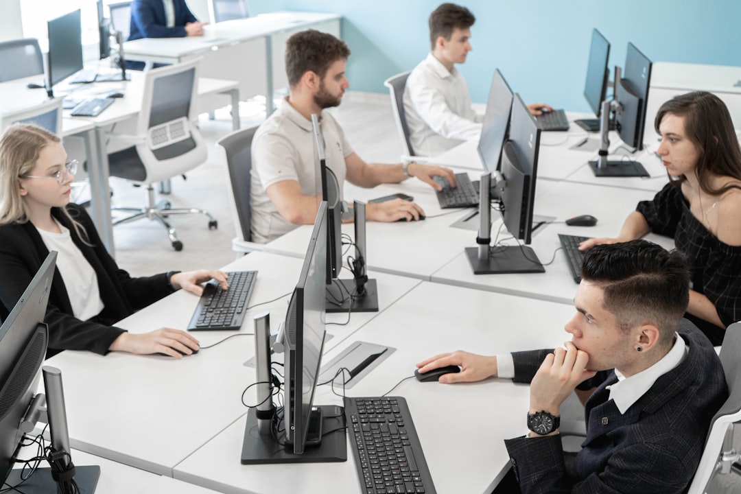 tuyển dụng backend developer - tổng quan và phân tích | DigiSource.vn