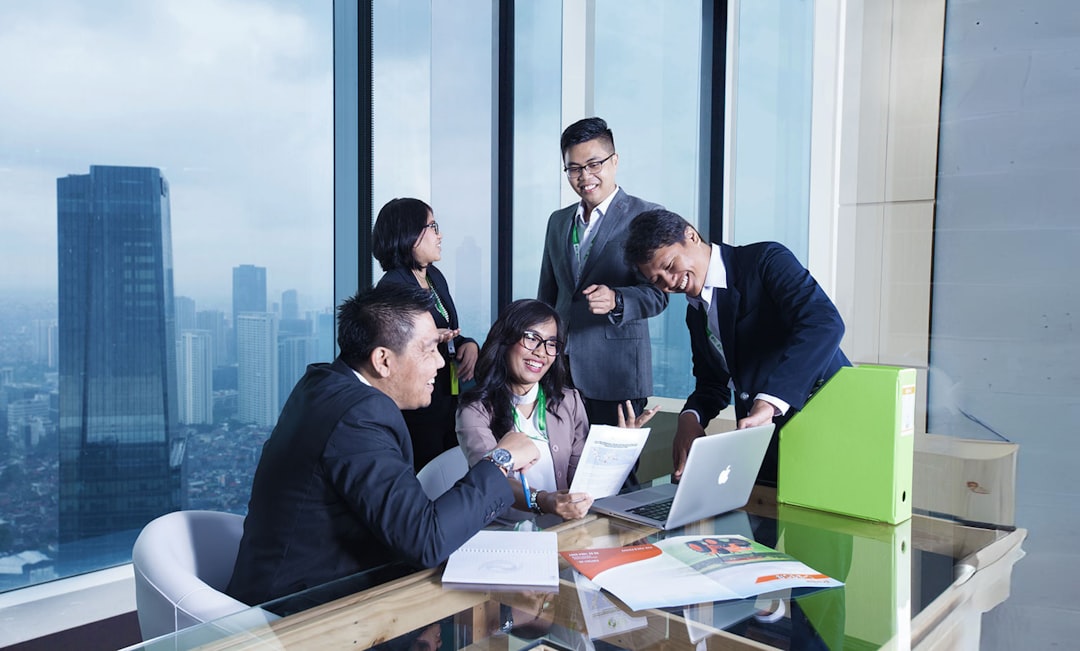 Cách xin thăng chức: Đừng đợi được nhìn thấy - hãy chủ động đề xuất