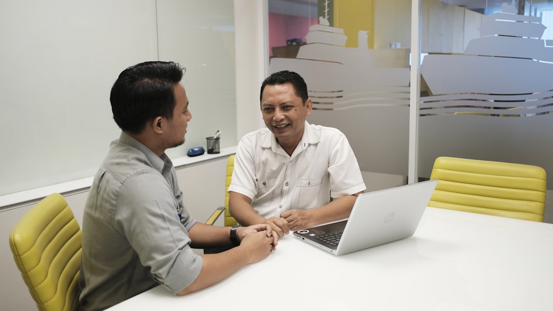 Phỏng vấn Marketing Fresher: 5 c&acirc;u hỏi kinh điển v&agrave; c&aacute;ch trả lời ghi điểm - tổng quan v&agrave; ph&acirc;n t&iacute;ch | DigiSource.vn