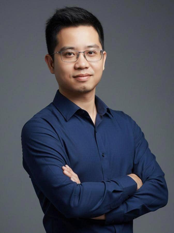 Mr. Ho&agrave;ng Đức Minh