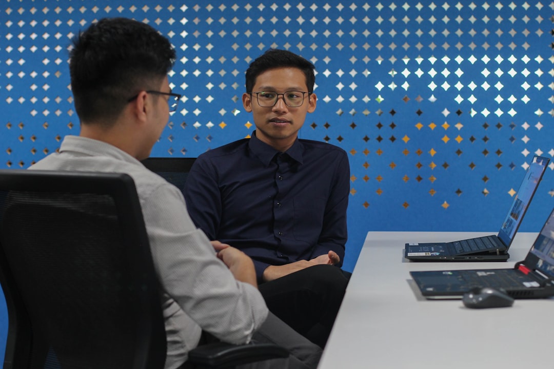 Phỏng Vấn Ứng Viên Cấp Cao: Kỹ Thuật Đánh Giá Cho Headhunter